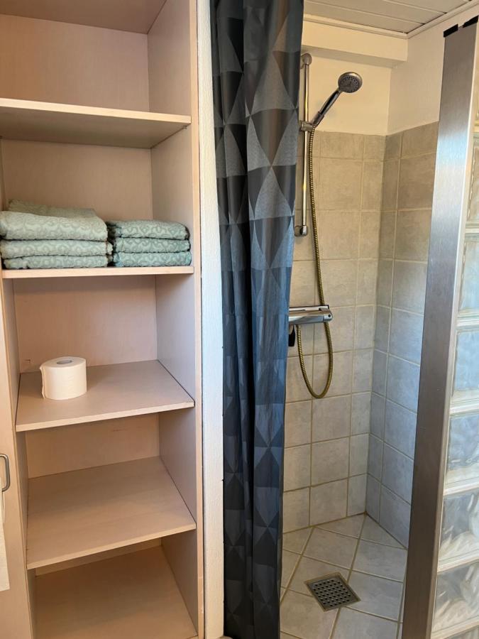 Hyggelig & Lys Kaelderlejlighed Herning Eksteriør billede
